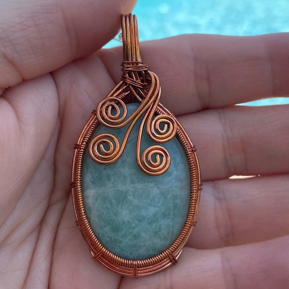 P-46 🖤 Amazonite Gemstone Crystal copper Wire Wrapped Pendant Necklace - Picture 3 of 6